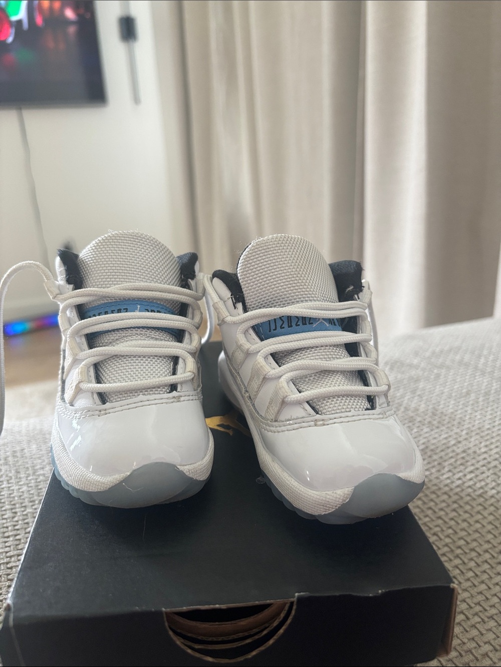 Toddler Jordan 11 Retro white and Light Blue